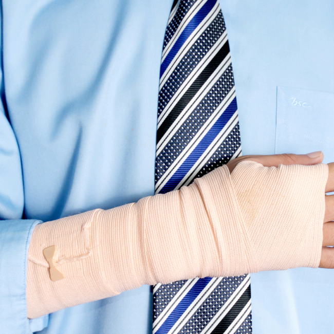 employee with broken hand pembroke nc